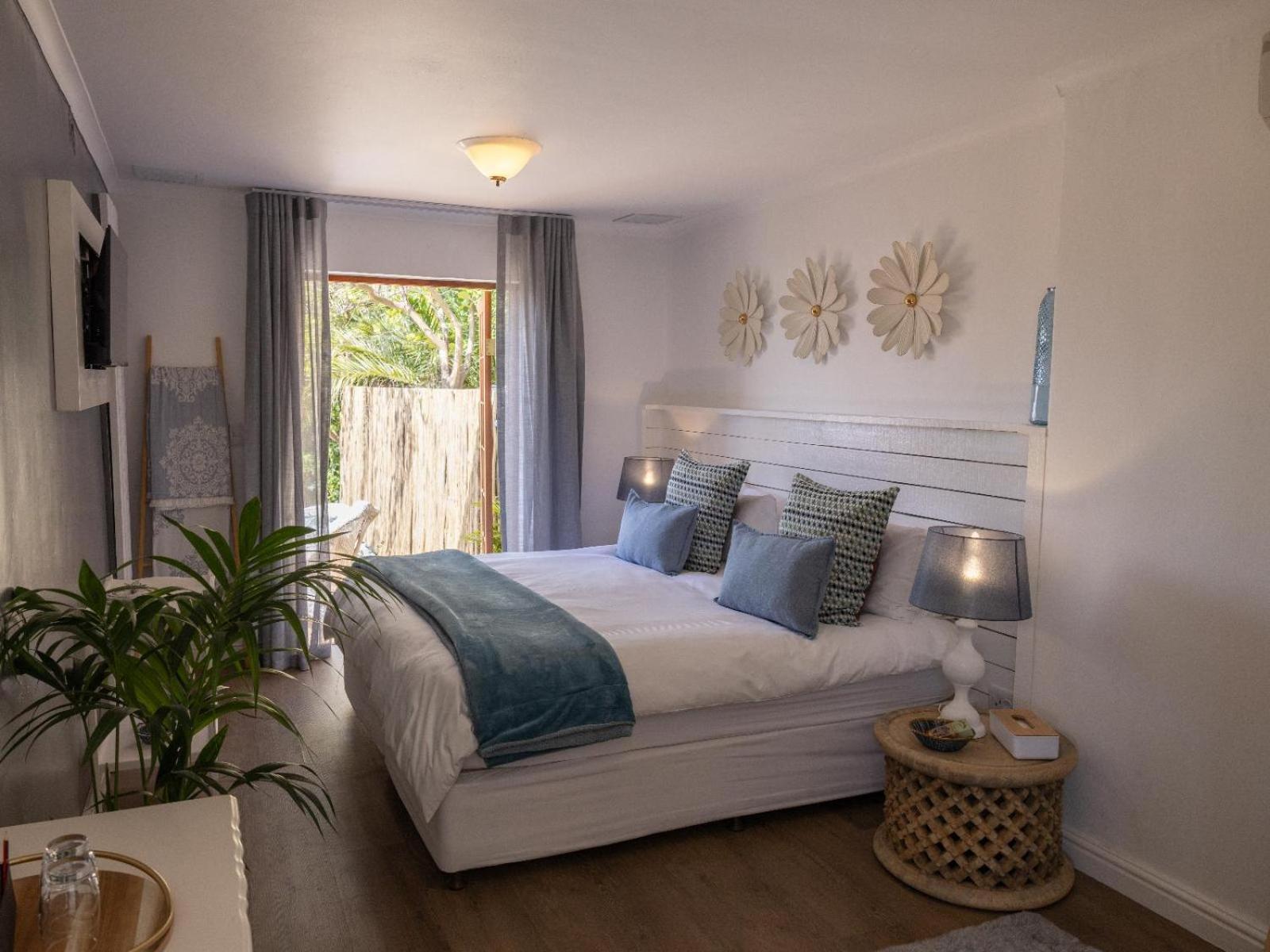 Acorn House 4*