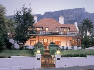 Acorn House 4*